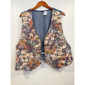 Vintage Womens Tapestry Vest Large Floral Boho Cottagecore Retro Artsy Festival